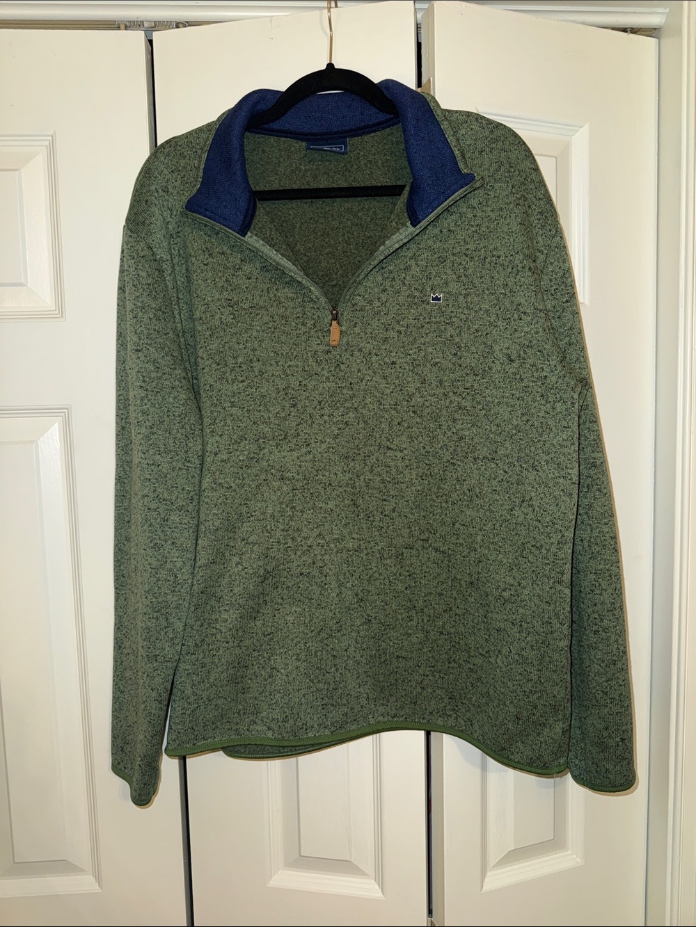 crown & ivy Olive Green Heather Quarter-Zip Pullover with Navy Trim